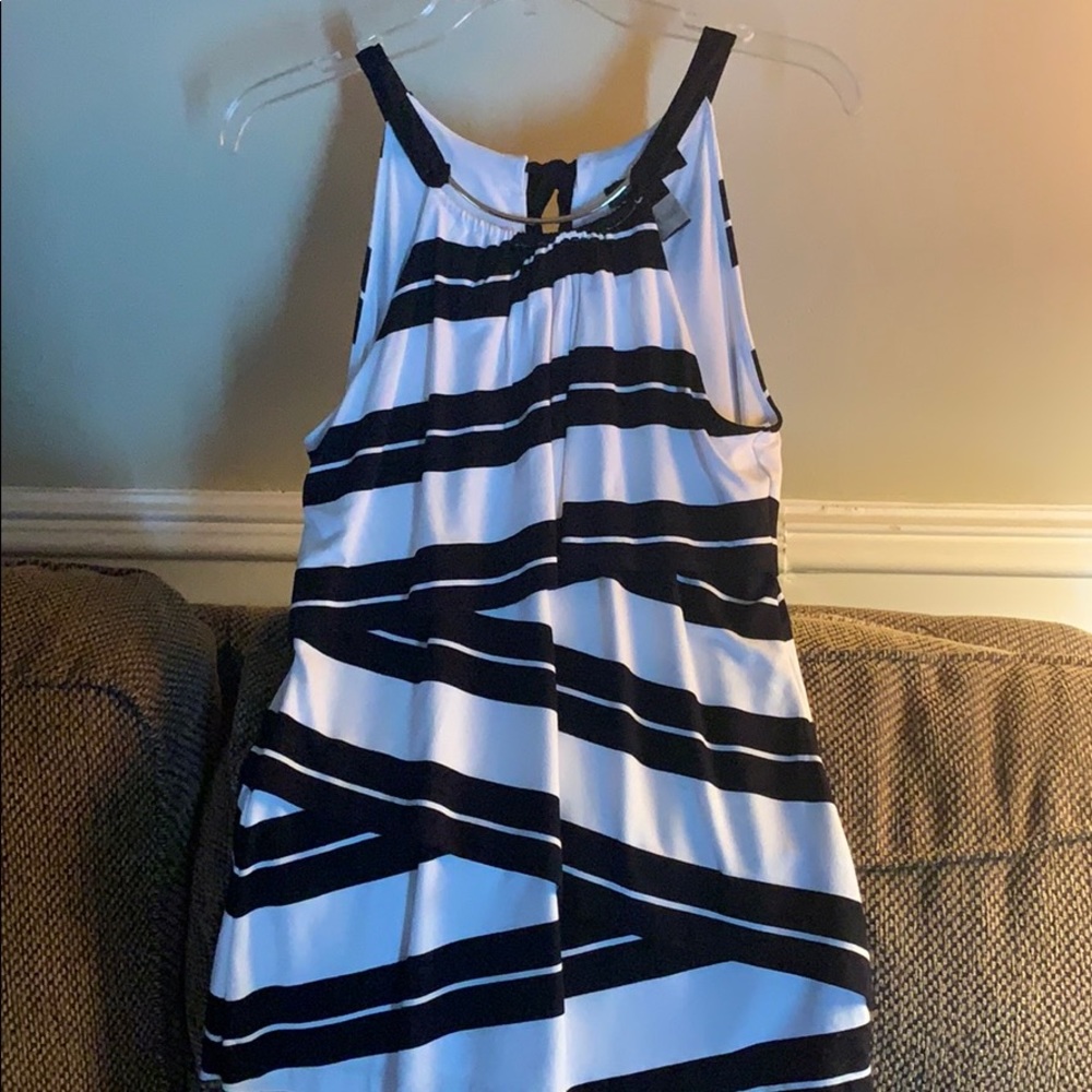 White House/ Black Market Shirt Size Small